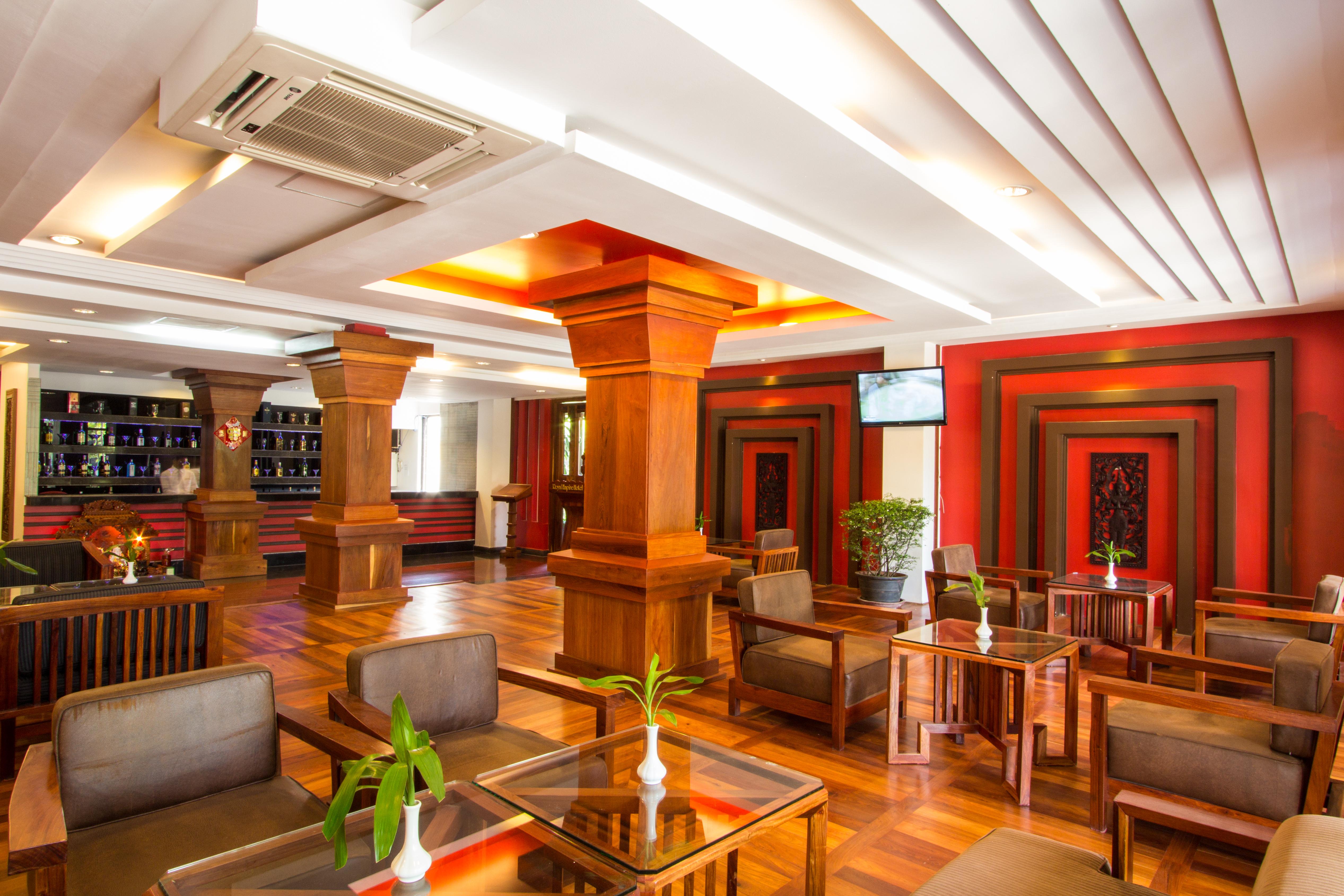 Royal Empire Premium Hotel Сіємреап Екстер'єр фото