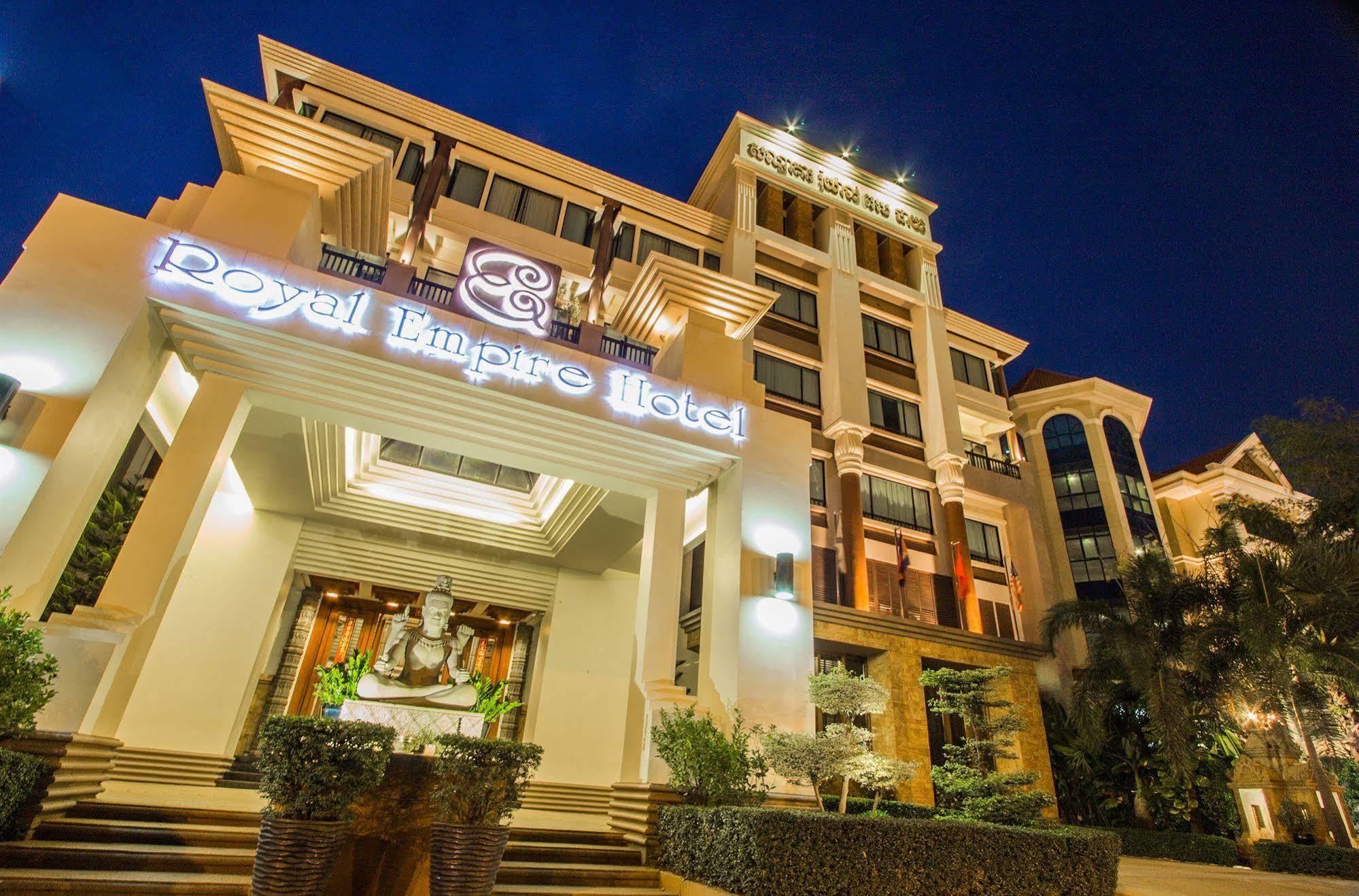 Royal Empire Premium Hotel Сіємреап Екстер'єр фото